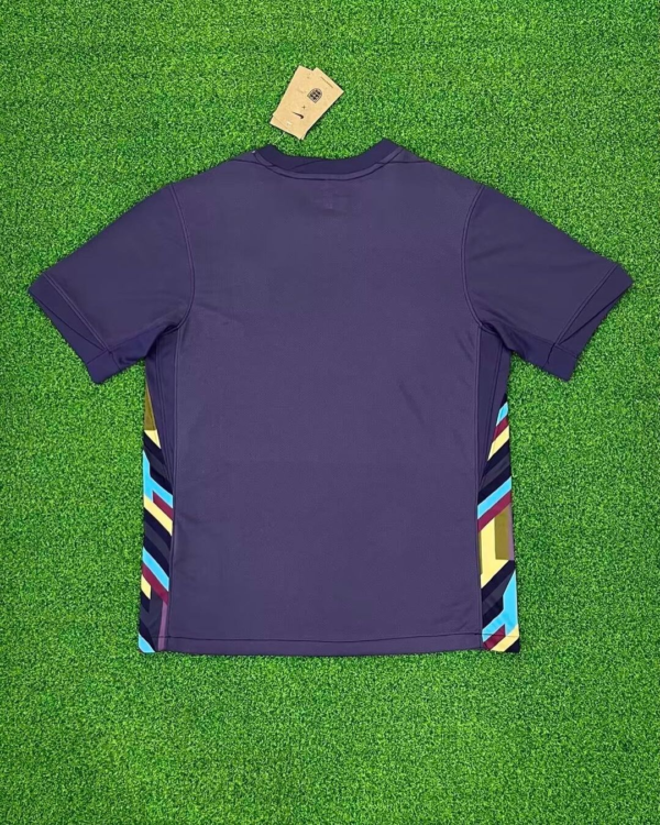 England 24-25 - Image 2