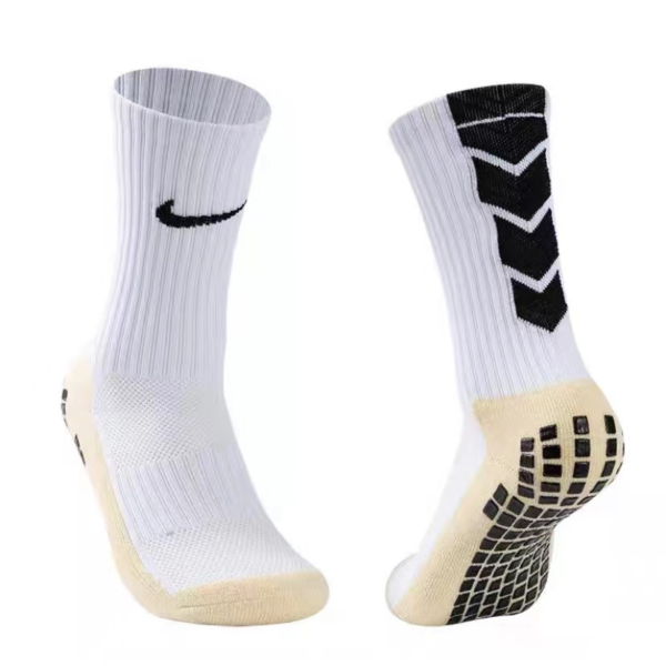 Set of 3 Pro Grip Socks