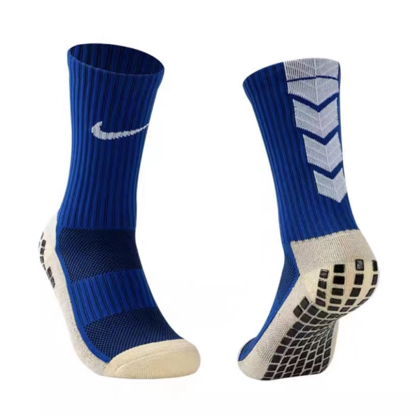 Set of 3 Pro Grip Socks - Image 7